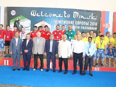 اذربایجان قهرمان رقابت های تیمی زورخانه ای
