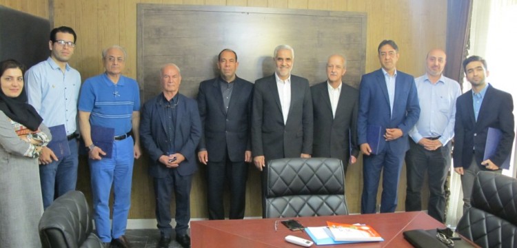 اعطای حکم اعضای کمیته پزشکی IZSF توسط دکتر مهرعلیزاده